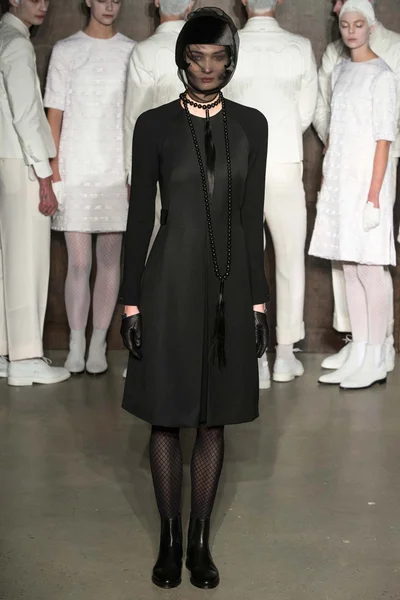 Look 12
